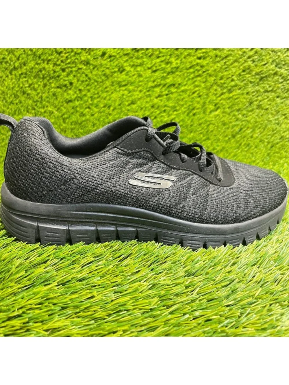 Skechers Dynamight Breakthrough Womens Size 9 All Black Running Shoes Sneakers